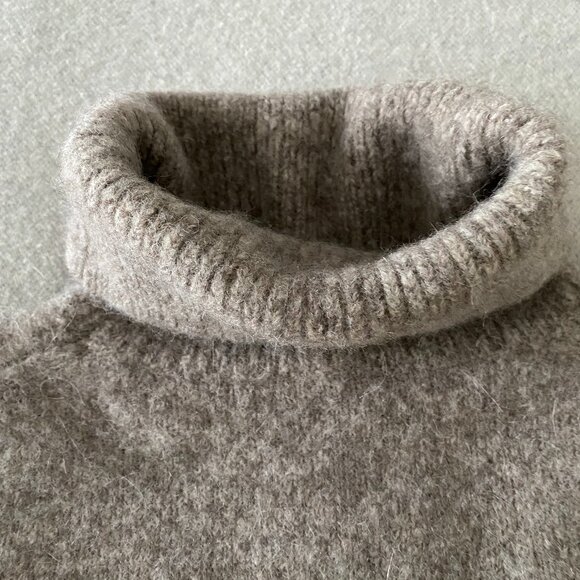 Jenni Kayne Turtleneck Sweater - Picture 1 of 5